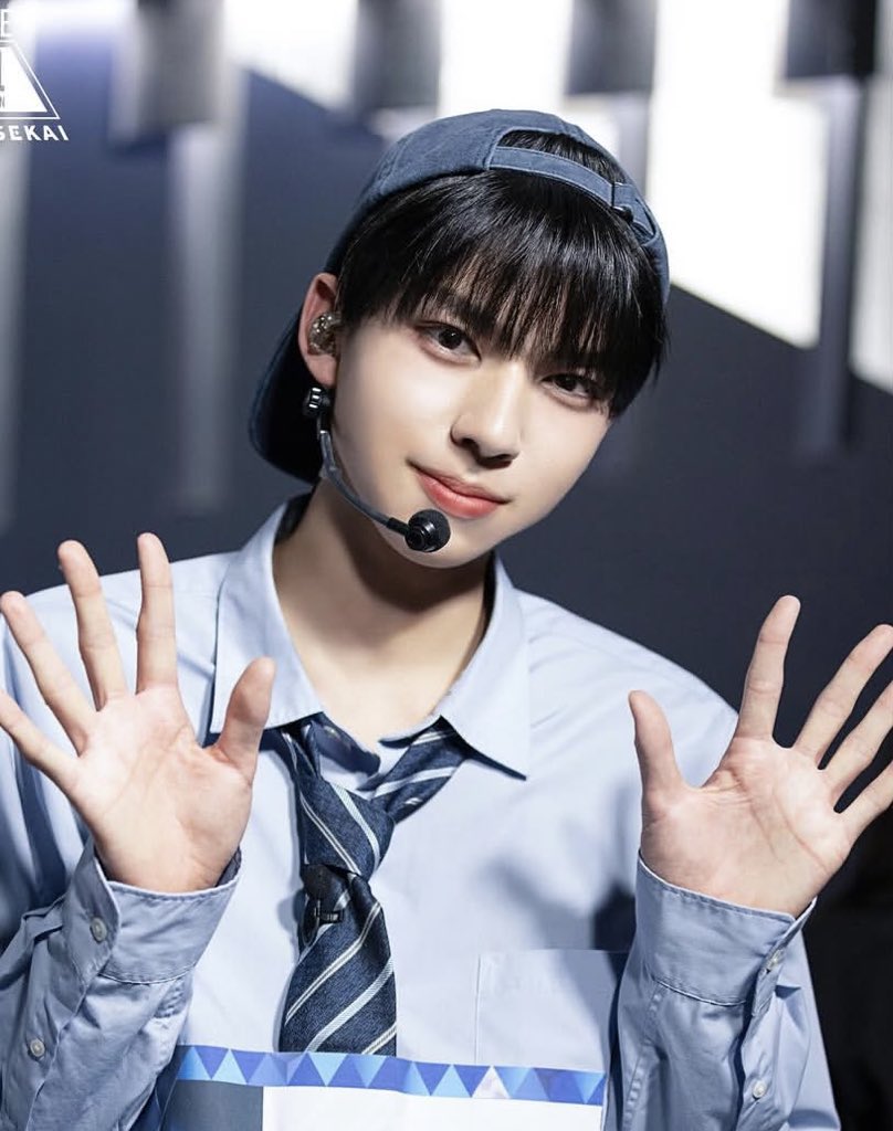 (ᜊ ･･ )ᜊ tweet media