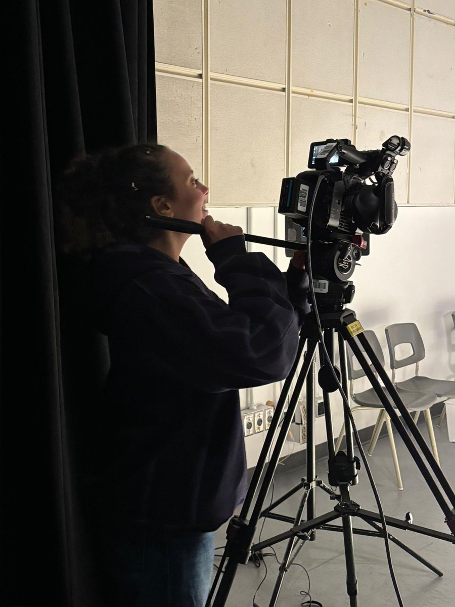 P00HSz's tweet photo. Im lowkey a camera woman 😋 https://t.co/gH2UgOnKqL
