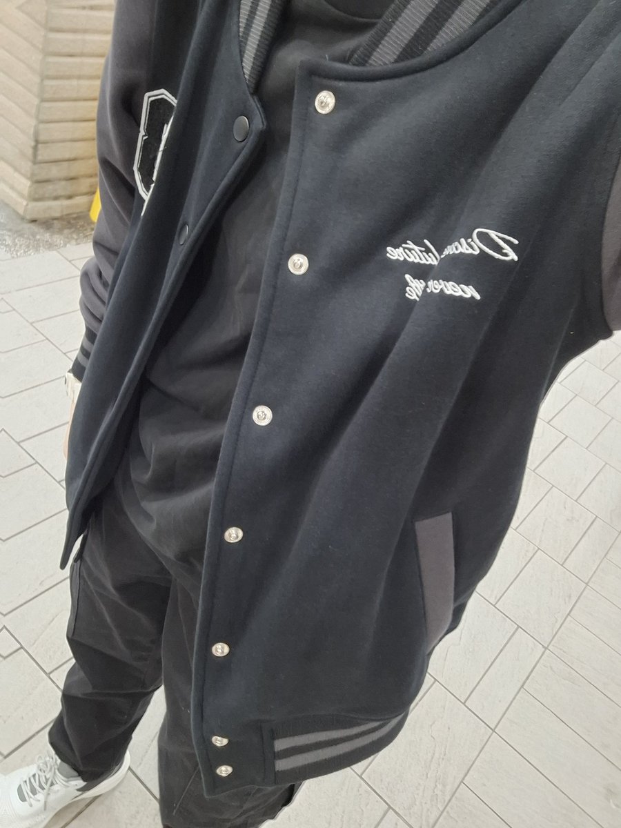 栗子𝑳𝒊𝒛【電子乞丐Vtype】 tweet media