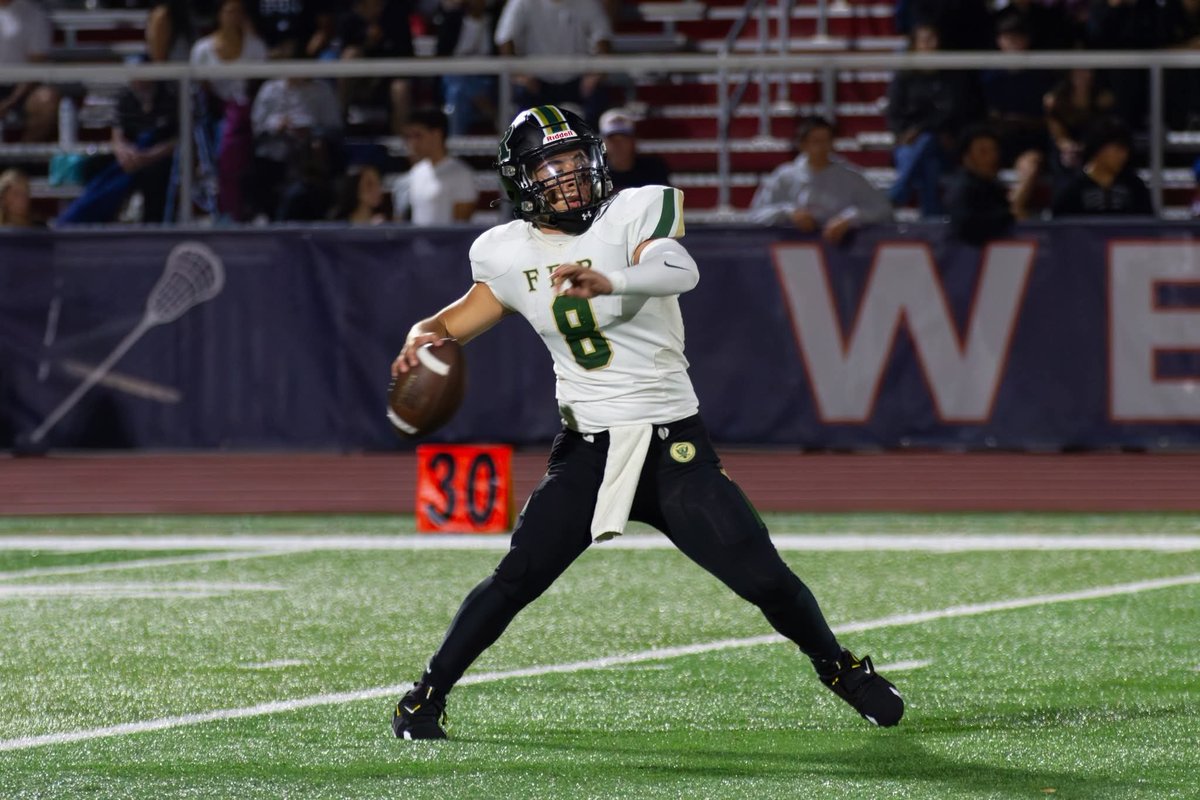 CoachKenBarger's tweet image. Congratulations to the faculty &amp;amp; staff of FDR and to the ENTIRE Kakish family! QB SJ Kakish has chosen to continue his academic &amp;amp; playing career at Union College under personal friend, @coach_drach! Amazing college for an amazing young man! @dr_p_roman #NEXTLEVELPRESIDENTS @HPCSD