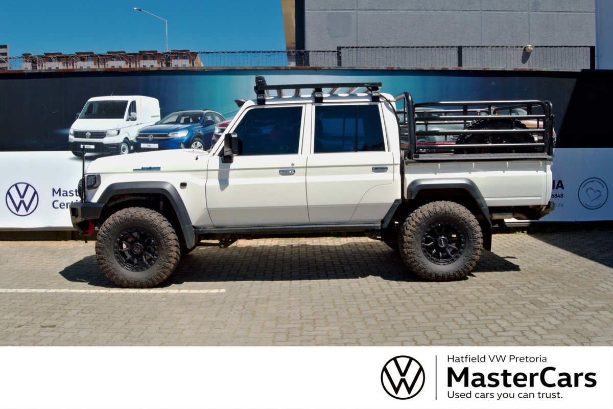 ShiloteW's tweet image. Show me a poor person driving this!