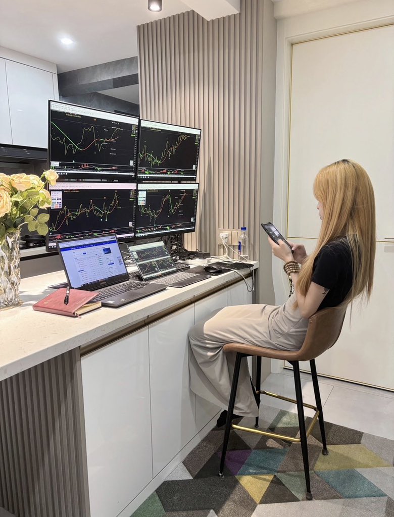 区块链行情研究 tweet media