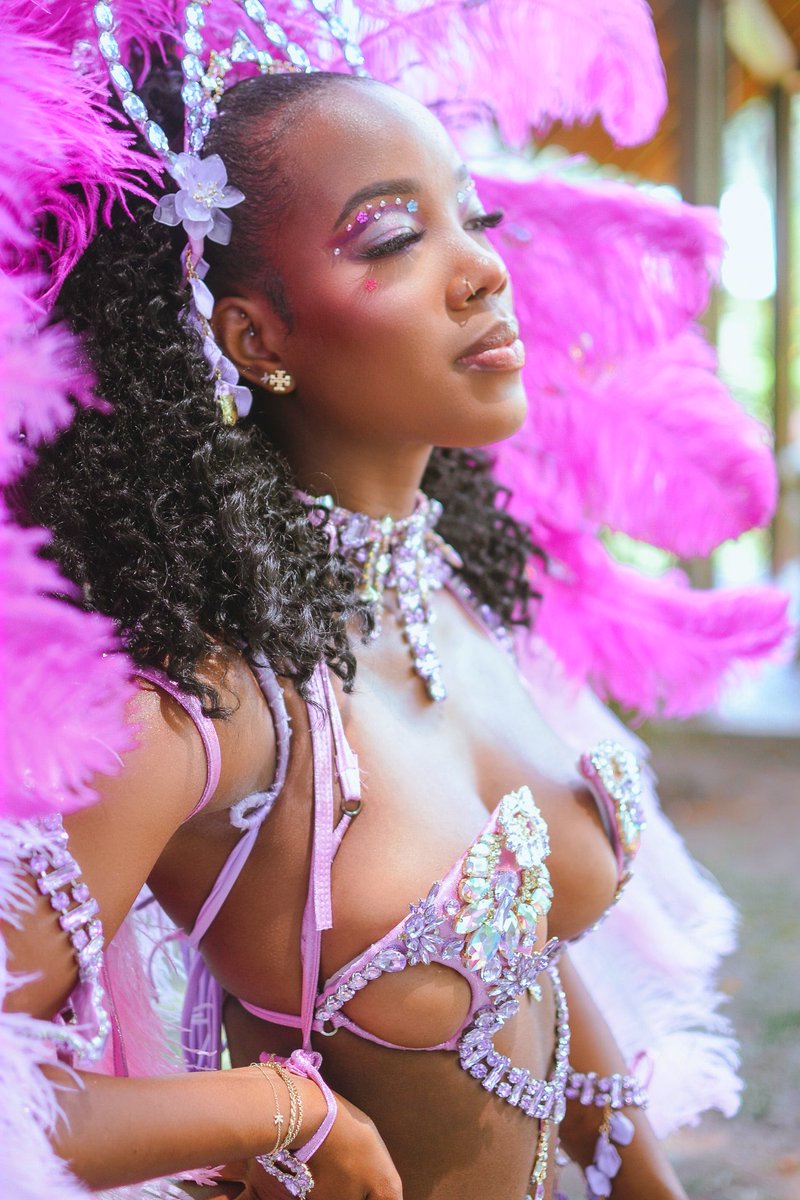 Ashley of Saige tweet media