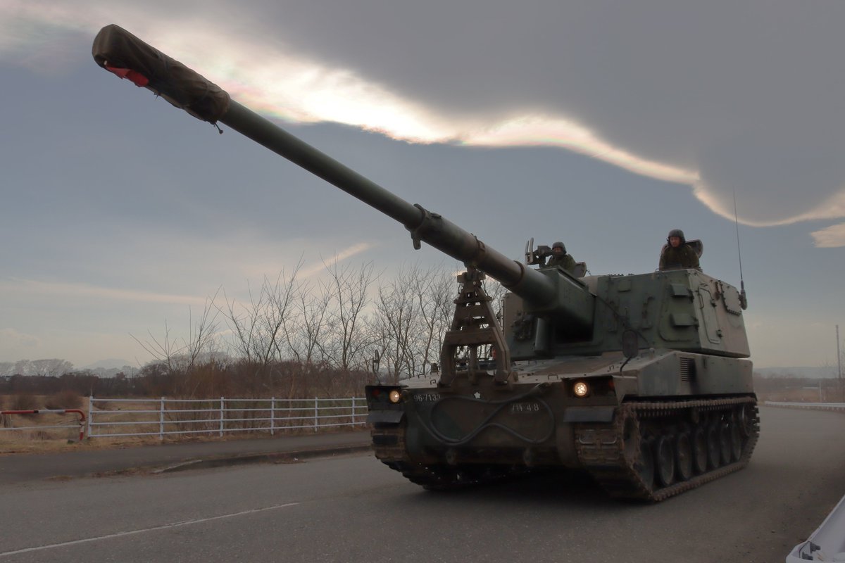 コミント人 tweet media