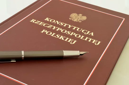 KN2941971799451's tweet image. #STOP
#ZamachStanu

#StopŁamaniuKonstytucji
​#KonstytucjaNadWszystkim
​#NieDlaBezprawia
​#Praworządność
​#ObronaDemokracji​#WiernośćUstawieZasadniczej