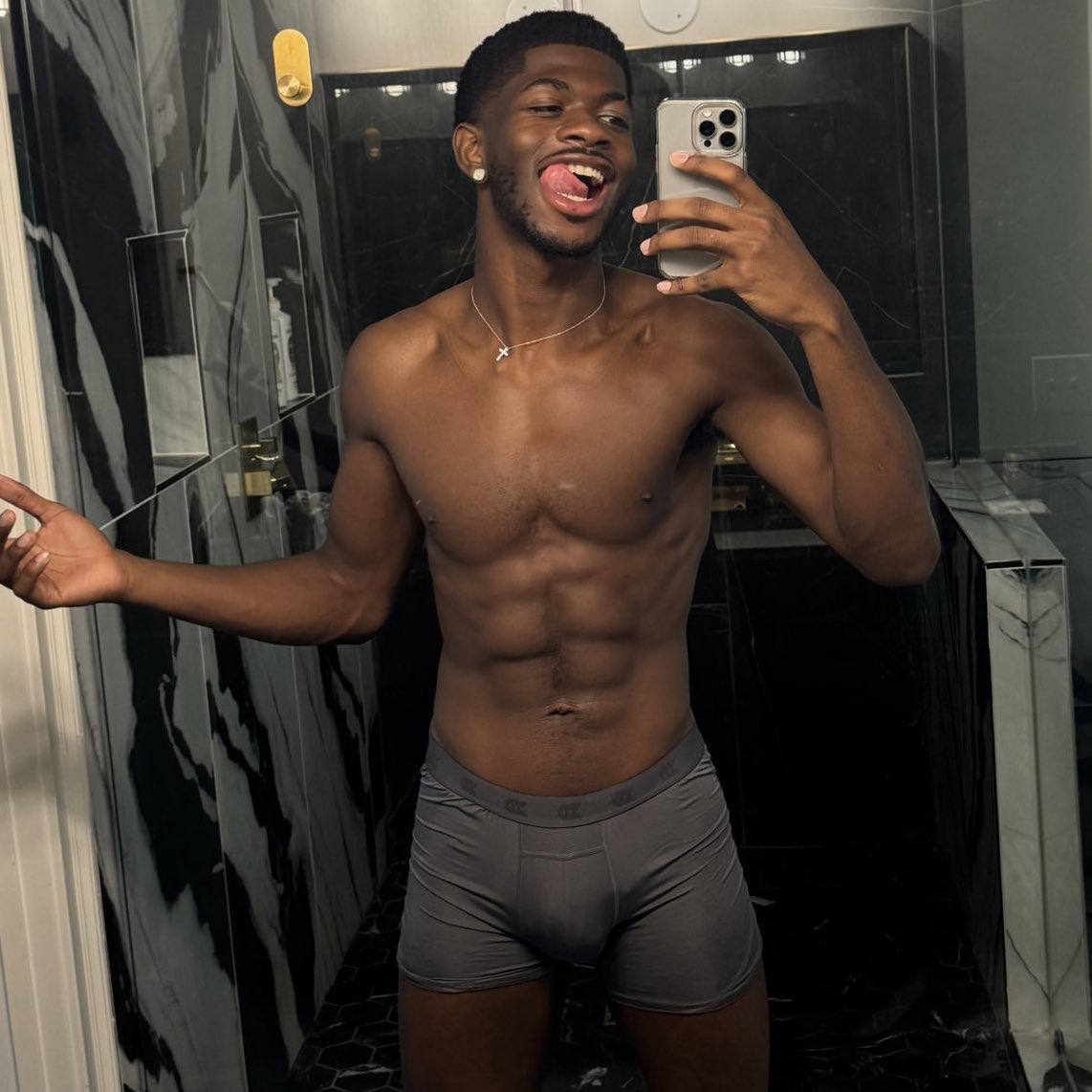 BlackMedia__ tweet media