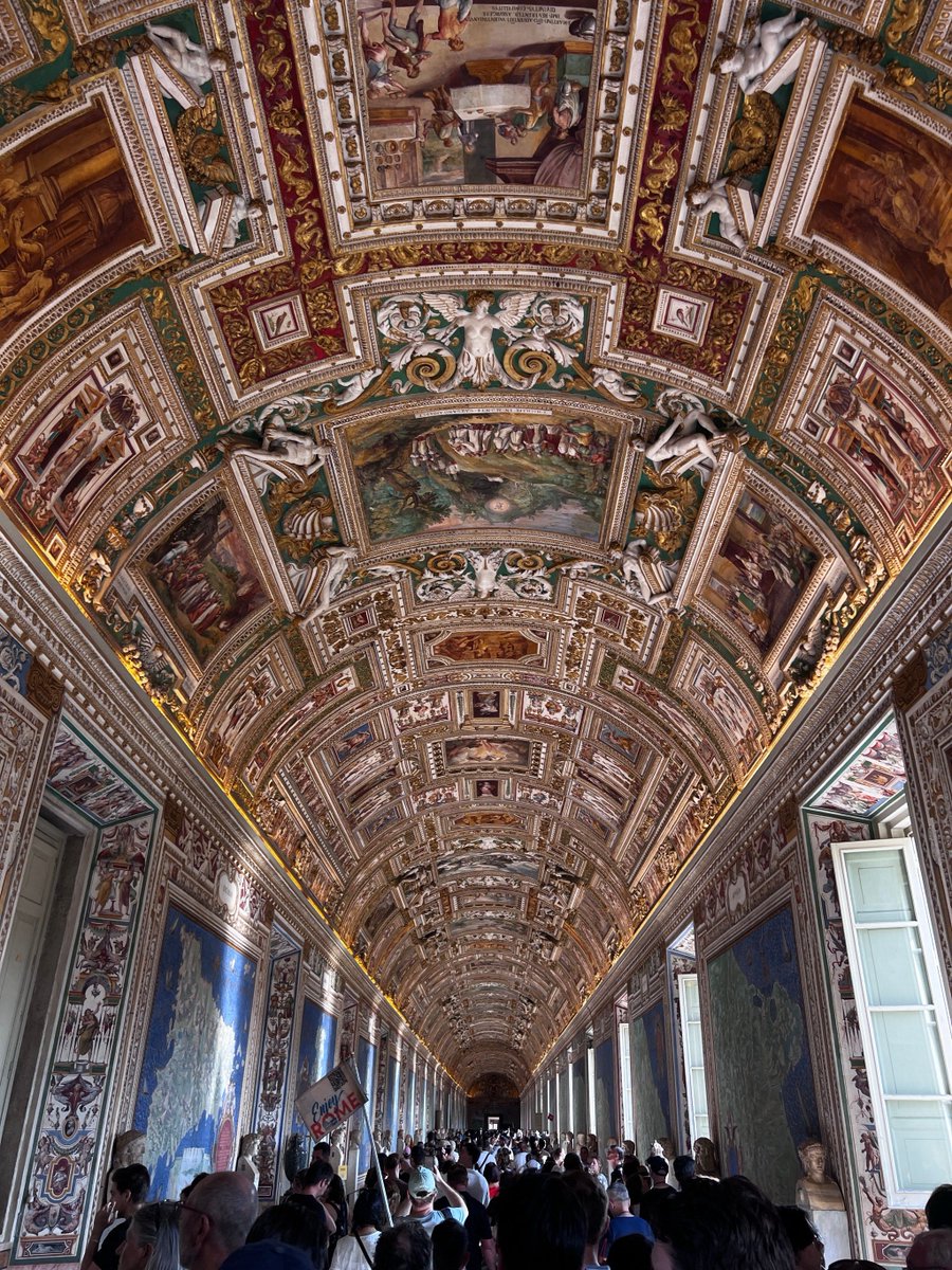 ณิชากร ไลออน tweet media