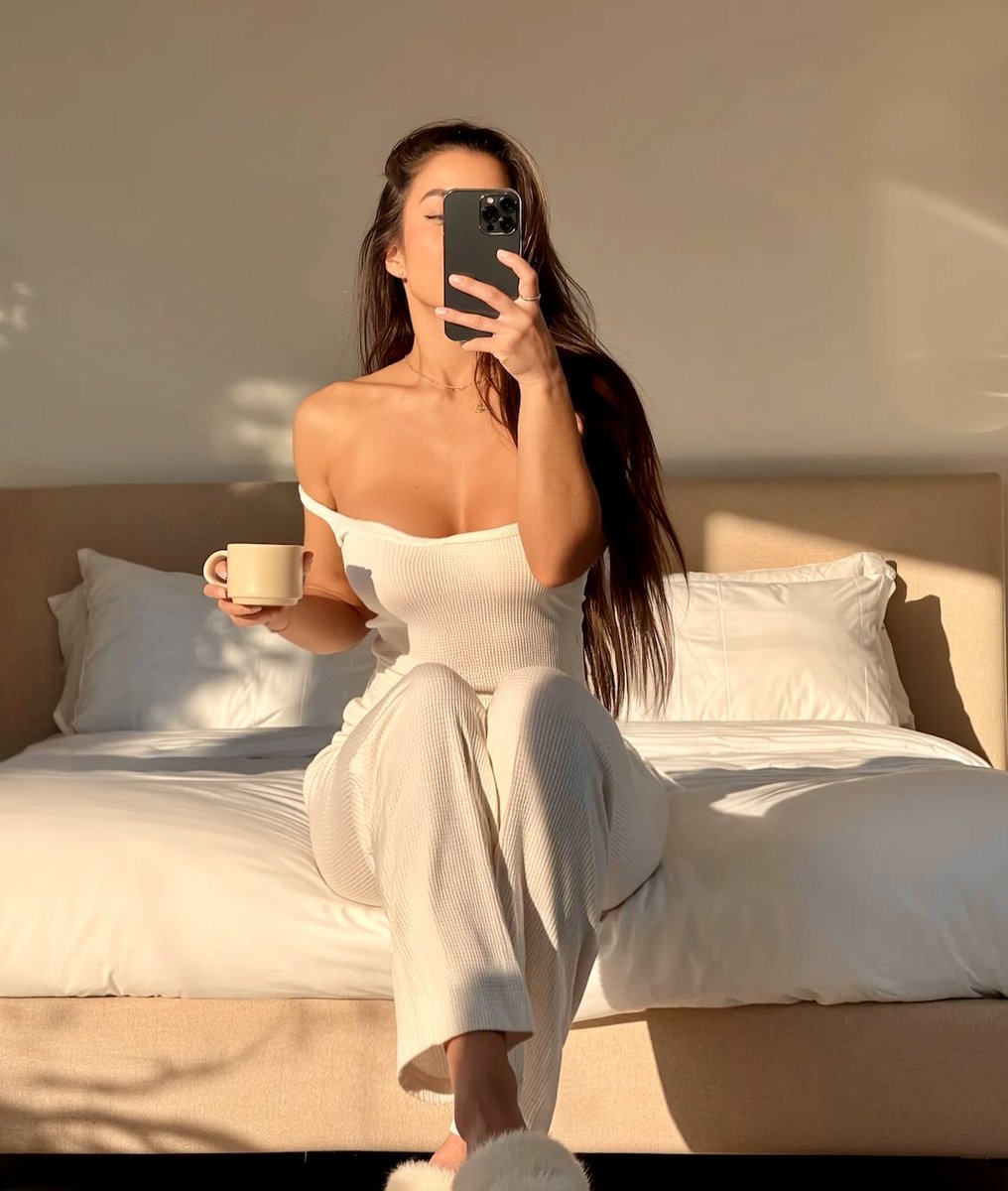 StephMi tweet media