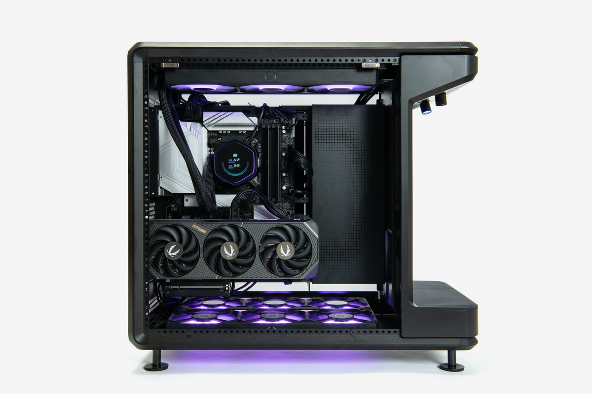 watch_akiba's tweet image. プラモもフィギュアも“PCケース”に飾ろうぜ！Cooler Master「MasterFrame 360 Series… akiba-pc.watch.impress.co.jp/docs/topic/spe… #Sponsored #自作PC #CoolerMaster