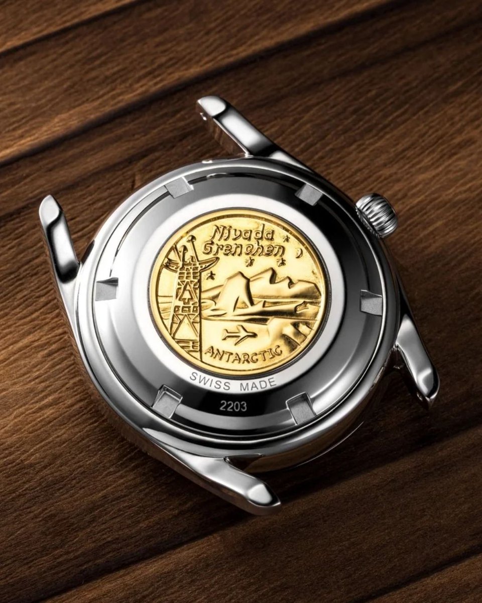 abtsaat's tweet image. Nivada Grenchen Antarctic Glacier 38mm Otomatik Erkek Kol Saati 🐧

38 mm kasa çapı sayesinde hem klasik hem sportif kombinlerle uyum sağlayan model, bilekte dengeli duruşu ve ergonomik ölçüleriyle konforlu bir kullanım sunuyor⛓️

#abt #abtsaat #nivada