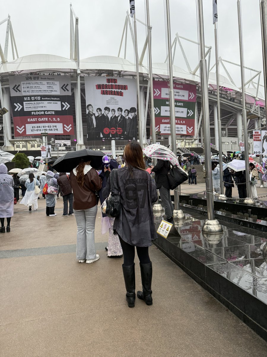 mimi⁷⊙⊝⊜ 🇰🇷 🪭SEEING BTS ON 04/09, 04/12 tweet media