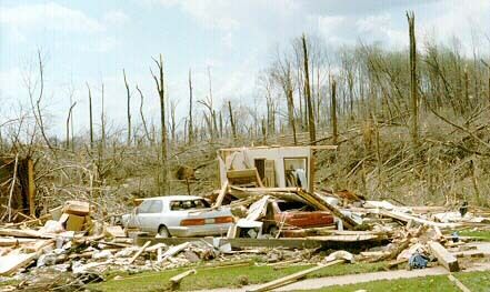 tornado_talk's tweet photo. Blue Ash, OH F4 #Tornado – April 9, 1999!

The strongest of 9 tornadoes confirmed that day tracked through parts of Hamilton and Warren Counties.

Beginning in Blue Ash, the tornado moved through Montgomery, Symmes Township, and Loveland before crossing into Warren County. It produced F2 to F3 damage along much of its path, reaching low-end F4 intensity in Montgomery.

About 91 homes and apartments and 37 businesses were destroyed. Hundreds more structures were damaged.

65 people were injured and 4 were killed.

In loving memory:
Charles S. Smith, 40
Lee Cook, 53
Jacqueline “Jacque” Cook, 52
Donald E. Lewis, 38

https://t.co/RBvWJNntel

#ohwx #tornadohistory #OTD