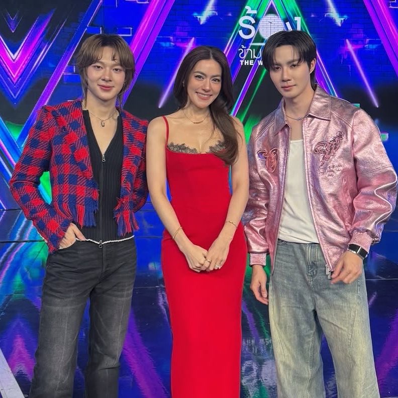 ᨦ ลอลอ ྀིᨩ tweet media