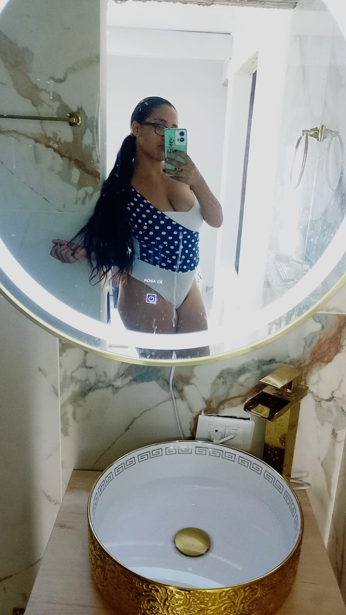 aisha_kowell tweet media