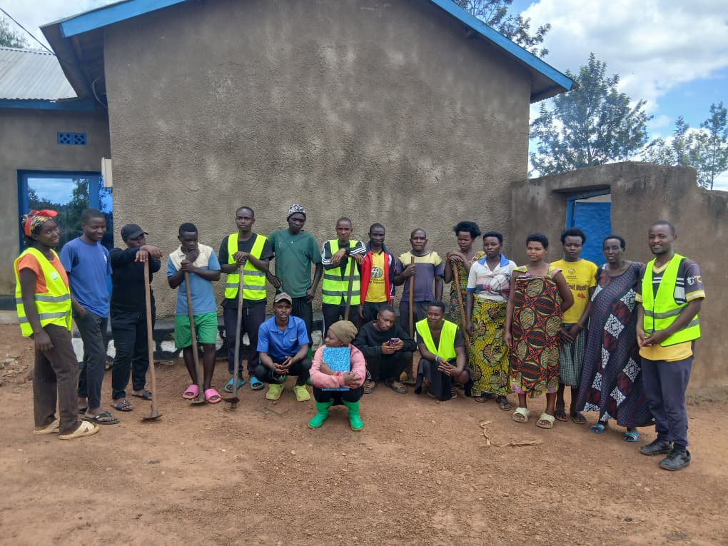 Ku wa Kane tariki ya 09 Mata, mu Murenge wa Rukomo no mu Kagari ka Gakirage mu Karere ka <a href="/NyagatareDistr/">Nyagatare District</a>, urubyiruko rw’abakorerabushake rwakoze igikorwa cyo kubagarira abarokotse Jenoside yakorewe Abatutsi mu 1994, barimo Kanakuze Xavera na Rugamba. Ibikorwa cyagenze neza .