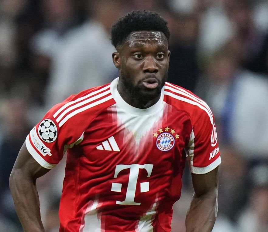 CANMNTBuzz's tweet photo. 🗣️| Alphonso Davies on his fitness: “The hamstring is going well. Hopefully (the injury) doesn't come back. I'm doing everything I can to make it as strong as possible so this doesn't happen again.” [@TSN_Sports] #CanMNT 🇨🇦 https://t.co/J2vgCpvQaV