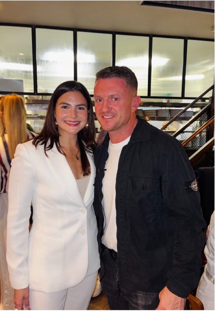 AndyPlumb4's tweet photo. Kanye West banned from the U.K. for extreme antisemitism. 

So the same course of action should be taken against the @TRobinsonNewEra fangirl and extreme Islamophobe, @ValentinaForUSA, yeah. https://t.co/bHAAs6FA07