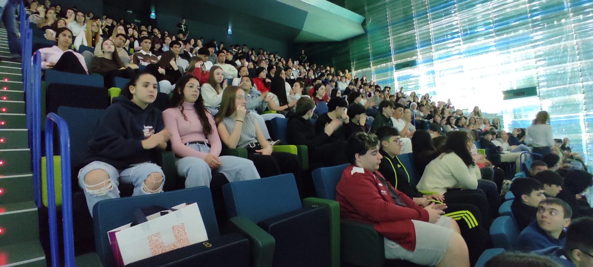 IES San Isidoro tweet media