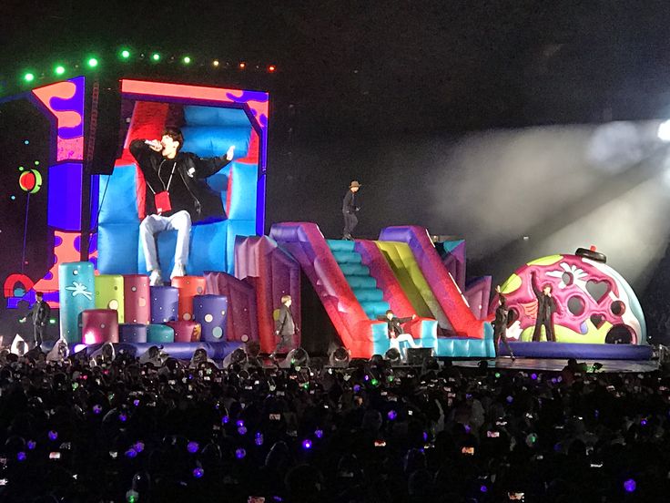 gio vai ver o bts tweet media