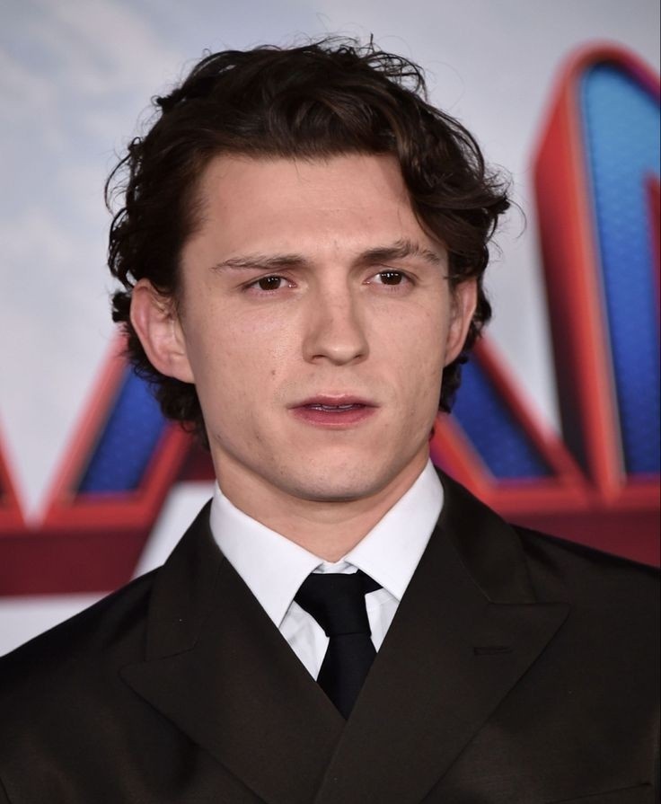 Tom Holland Updates tweet media
