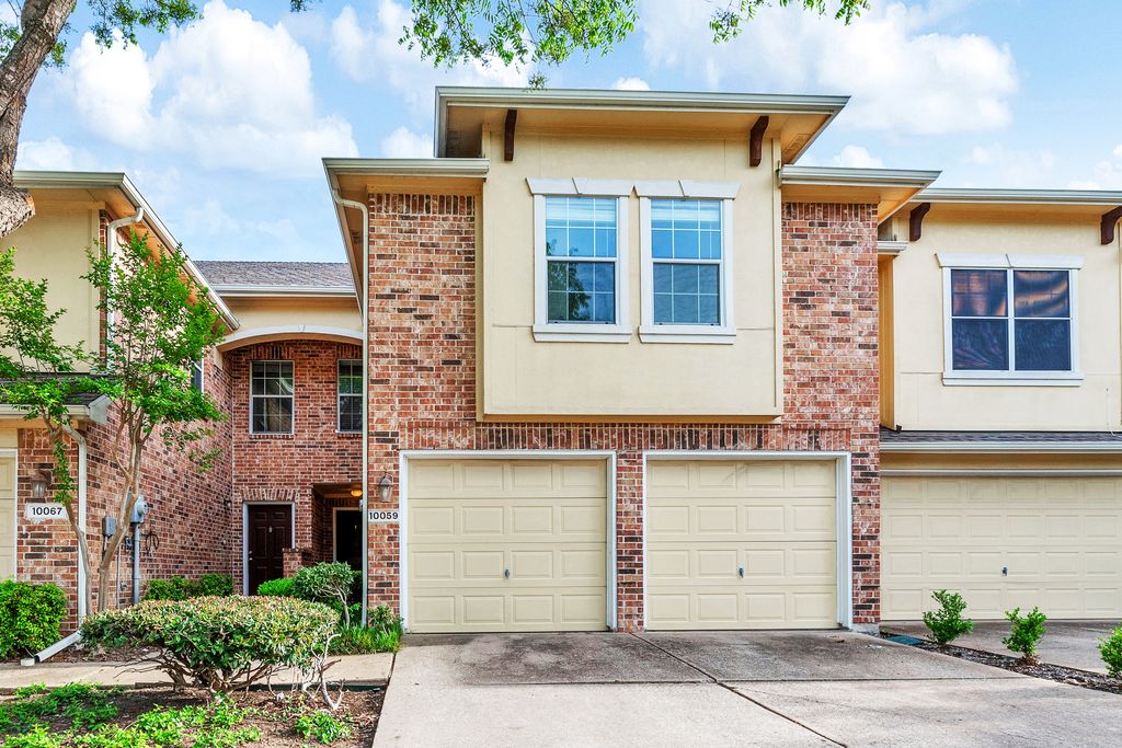 Lkhouri2's tweet photo. Just listed for lease in Frisco, TX , One of the largest model in Tuscany, please call Laila if you're interested,                                    Take a virtual tour here: https://t.co/Yz8NDYq7Gl https://t.co/Uencry55Hv