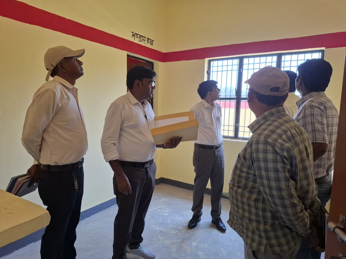 CDO_Chitrakoot's tweet photo. Conducted an inspection of the Government Homeopathic Hospital in Karwi. https://t.co/tOLfySIAYD
