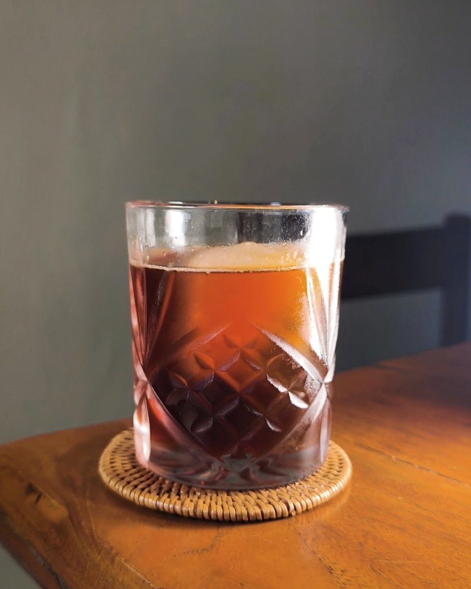 gastronusa's tweet photo. Kopi Bakal Punah di Tahun 2050: Fakta atau Sekadar Hoax? 

Mungkin kita merasa aman-aman saja sekarang, tapi 24 tahun lagi, ritual ngopi pagi kita bisa jadi tinggal kenangan. 

Kok bisa? Mari kita bedah! https://t.co/aVpVim8R97