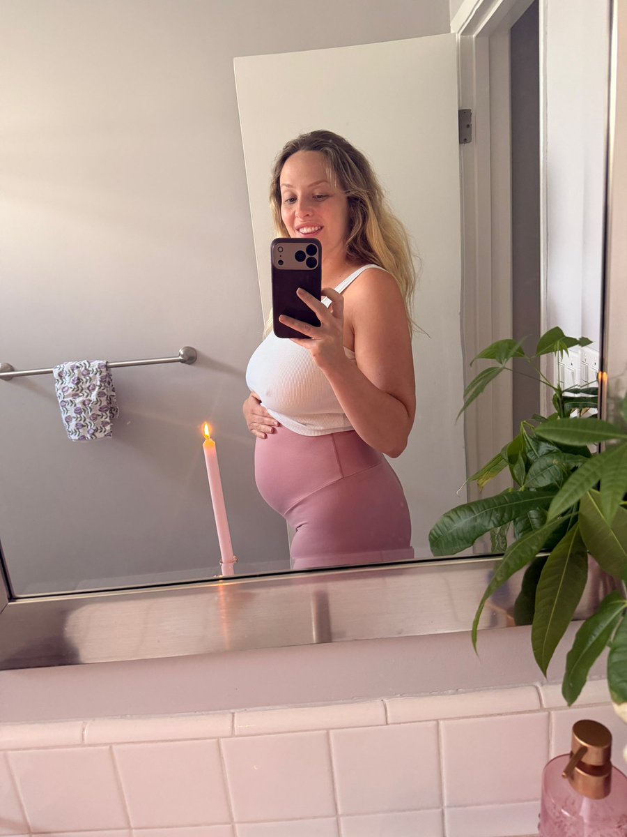 Ciara 🌹 tweet media