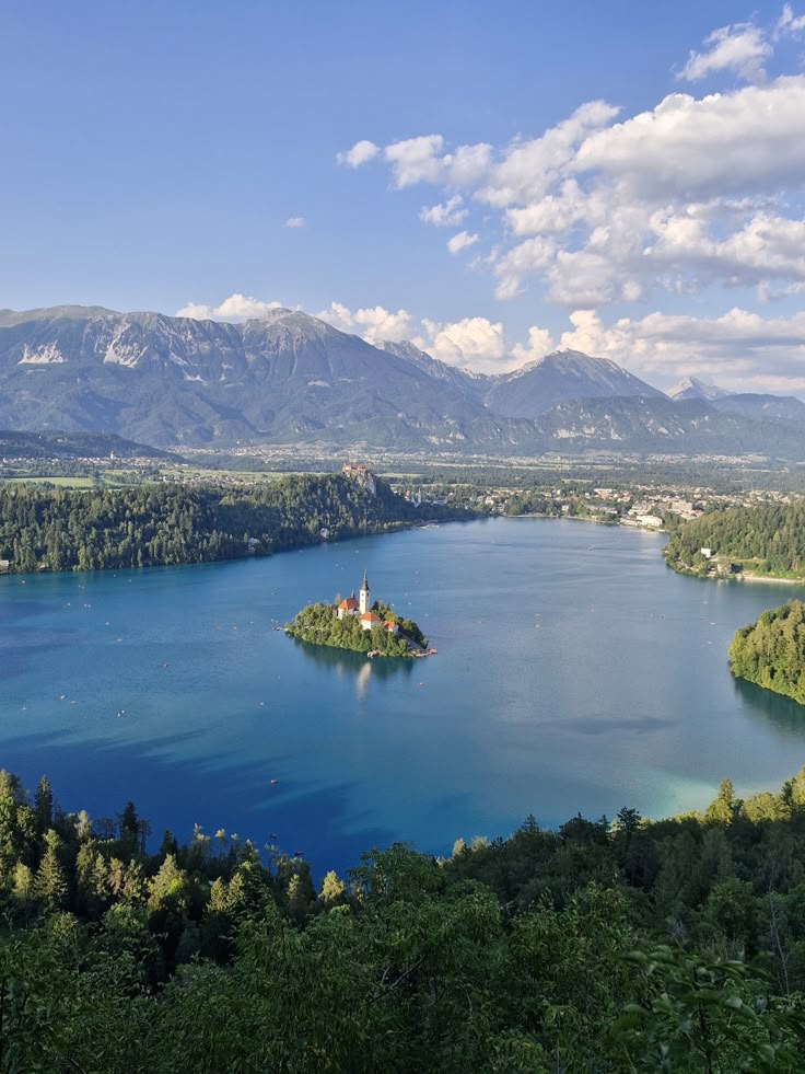 Tell me the name of this place.
