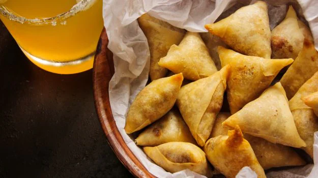 NDTVFood's tweet image. Where Did Samosa Come From? Viral Post Questions Its Origin With '500-Year-Old' Recipe
food.ndtv.com/news/where-did…
#samosa #origin #viral