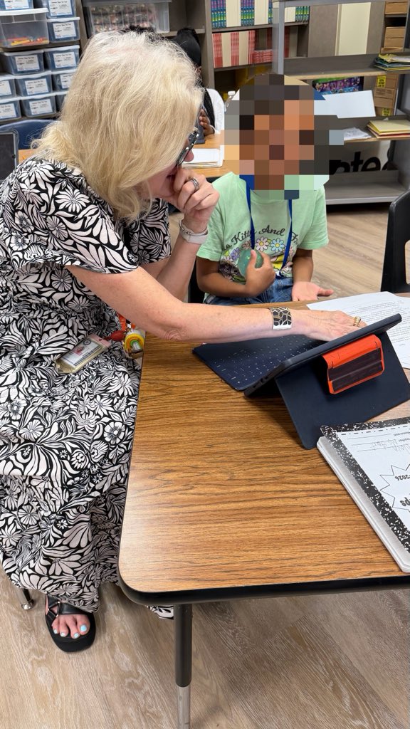 kadie_trammell's tweet image. 🎥 Advanced Learning students @AudeliaCreekES are using #Adobe &amp;amp; #iMovie to showcase their country research. What a dream to partner with Ms. Stout to support her students with critical thinking &amp;amp; problem solving! Cant wait to see their final edutainment videos 🤩 #RISDDreamBig