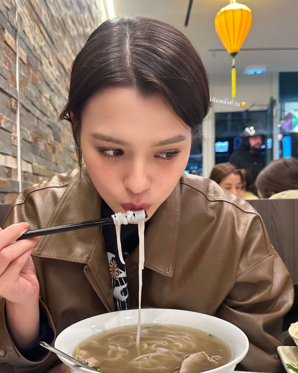 r (itsbecfreen_ real) tweet media