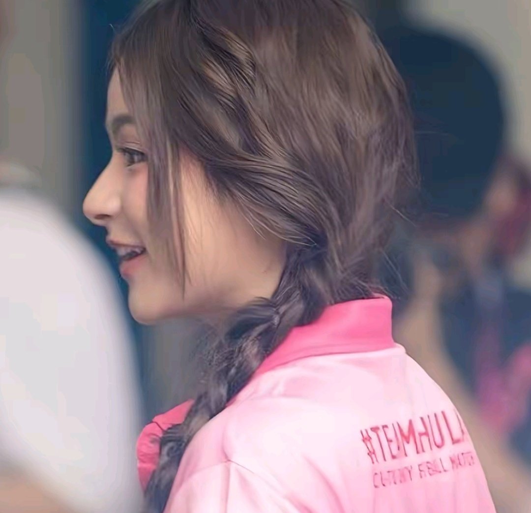 prmlyrated tweet media