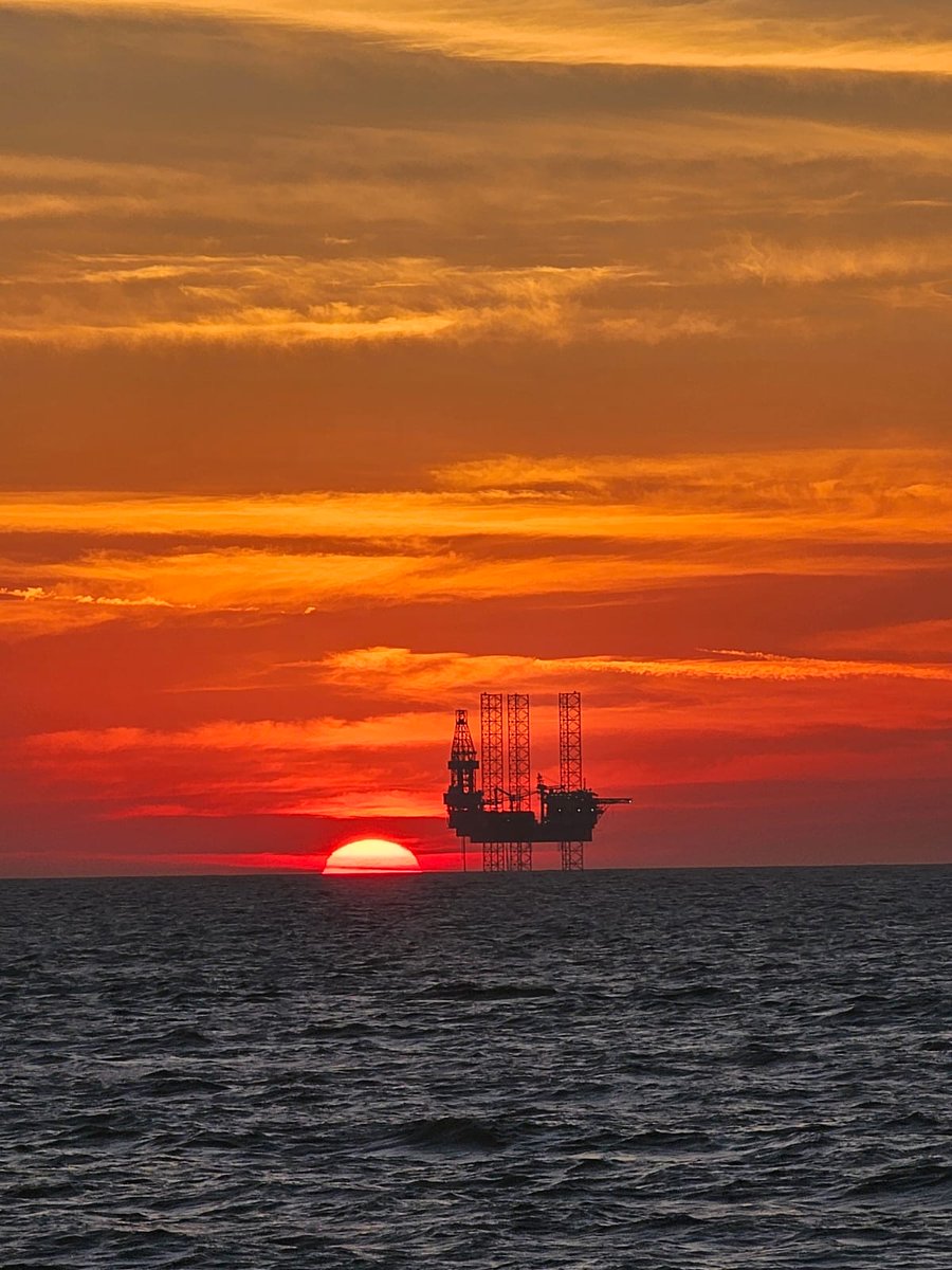 Carlos AvenCor tweet media