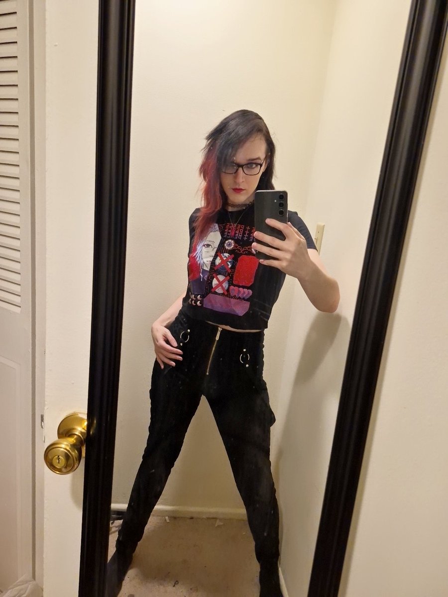 Spider Queen: LVNΛ tweet media