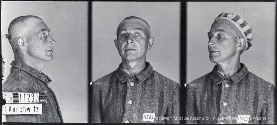 TomFromKatowice's tweet image. My name is Kazimierz Kosiba🇵🇱, 
a teacher and ZWZ soldier from Tarnów.
8️⃣4️⃣ years ago on April 9️⃣, 1942 I was murdered by #Germans in their #Death camp #Auschwitz at the age of 4️⃣8️⃣ only because I was a #Pole.
I survived over1️⃣year.
Please,#NeverForget me!
pl.wikipedia.org/wiki/Kazimierz…