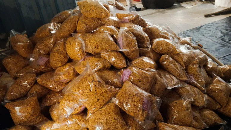 NDTVFood's tweet image. Adulterated Sweets, Bakery Items Worth Rs 2 Lakh Seized In A Hyderabad Raid
ndtv.com/food/adulterat…
#hyderabad #raid #adulteratedsweets