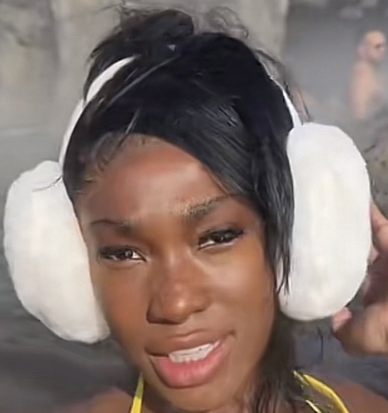 Debbs✨✨ tweet media