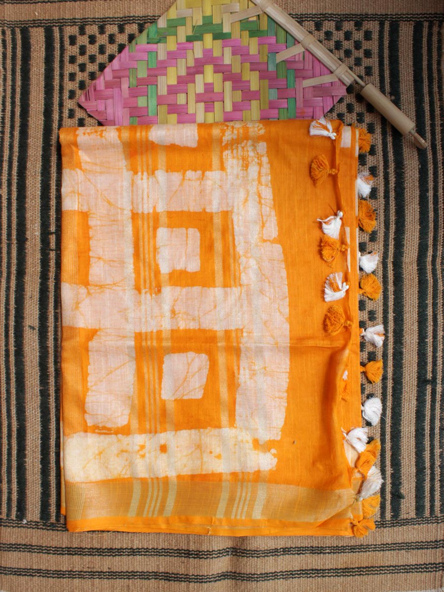 Shilphaat's tweet photo. LINEN SUMMER SAREES
Batik-dyed , Deep-Pink and Off-white Linen cotton blend sari with silver zari on border and palla.
.
Buy at https://t.co/0uWl2ZngFi
https://t.co/99ydh1UAFv
.
#linen #saree #sari #linensari #summersari #linensaree  #handloomsaree #shilphaat https://t.co/yKB1UkgU17