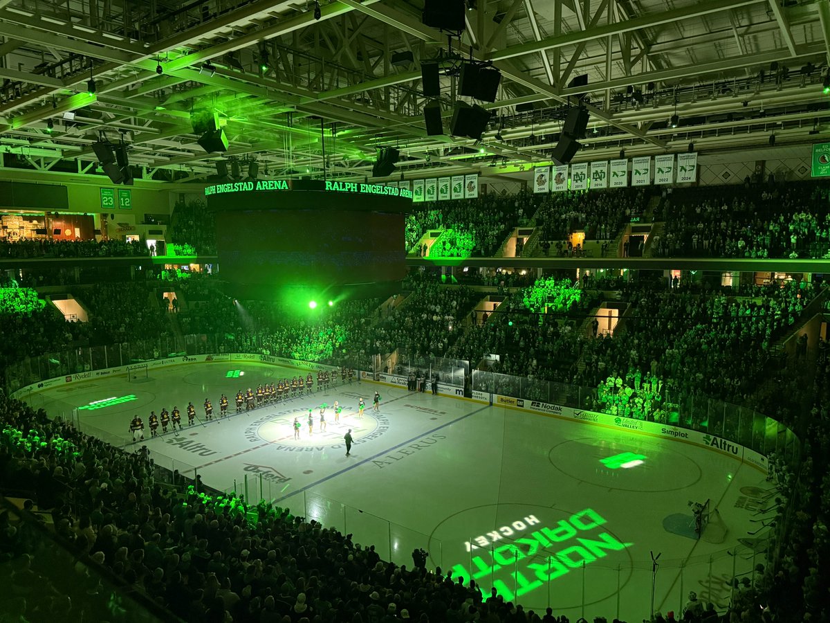 RalphEngelstadArena tweet media