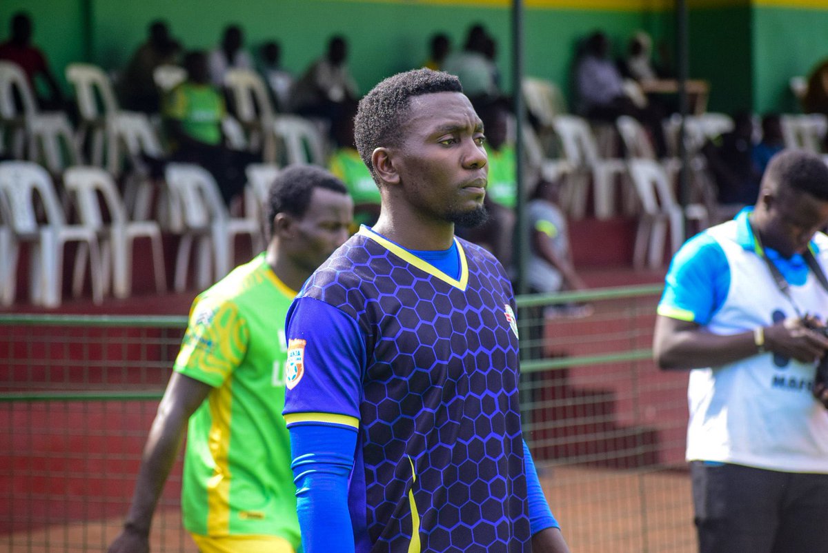 We always talk about players that have featured for the traditional VEK (SC Villa, Express and KCCA) but what about <a href="/KigoziAndrewS/">Andrew Samson Kigozi</a> who has played for Police, Maroons and UPDF. 

Is there any other player who has featured for all the three in recent times?