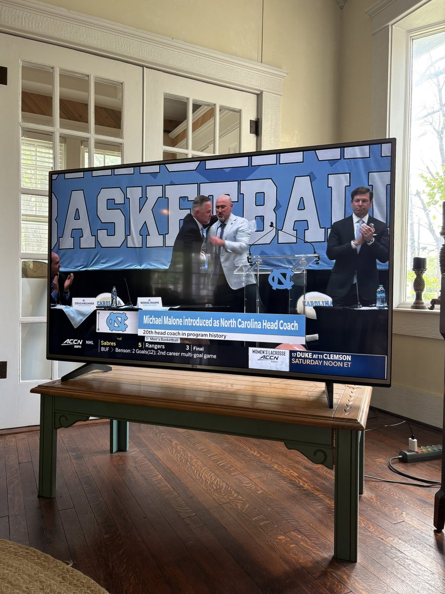 Blue Powerade Zero tweet media