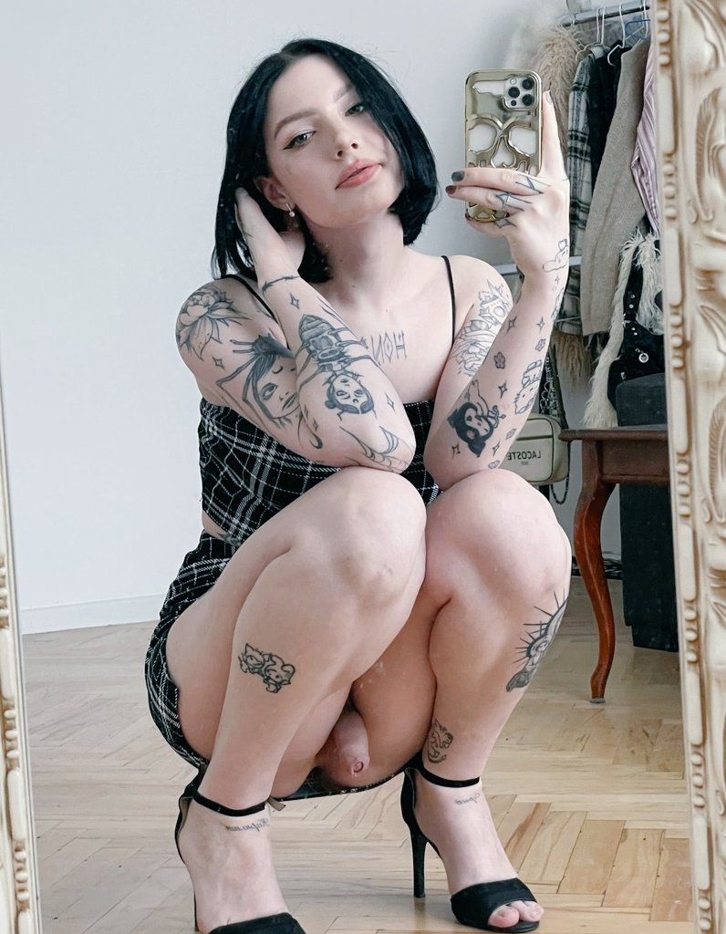 Sophie ⋆ tweet media