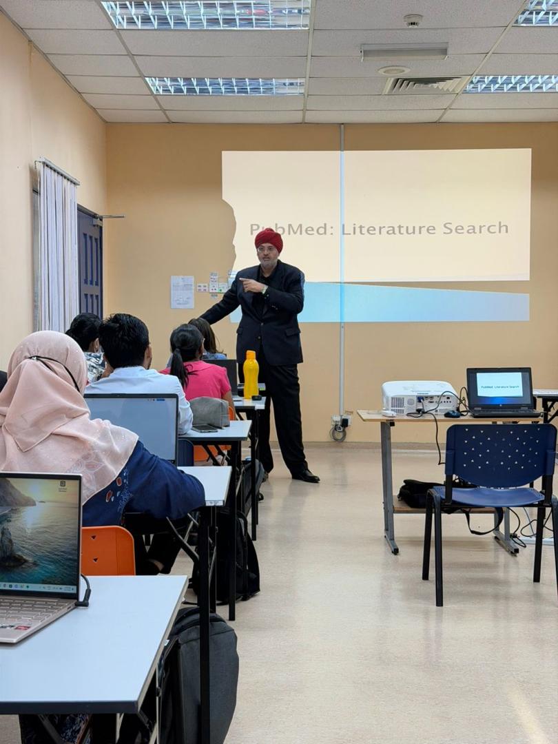 Dr_ASinghR's tweet image. Conducted a "Search and Reference it Like A Pro" workshop at my home base in Ipoh. Well attended and another full house. Hope it was worthwhile guys. Thanks

#clinicalresearch
#clinicalresearchtraining
#medicalresearch 

@DrDzul @ICR_NIH @KKMPutrajaya
