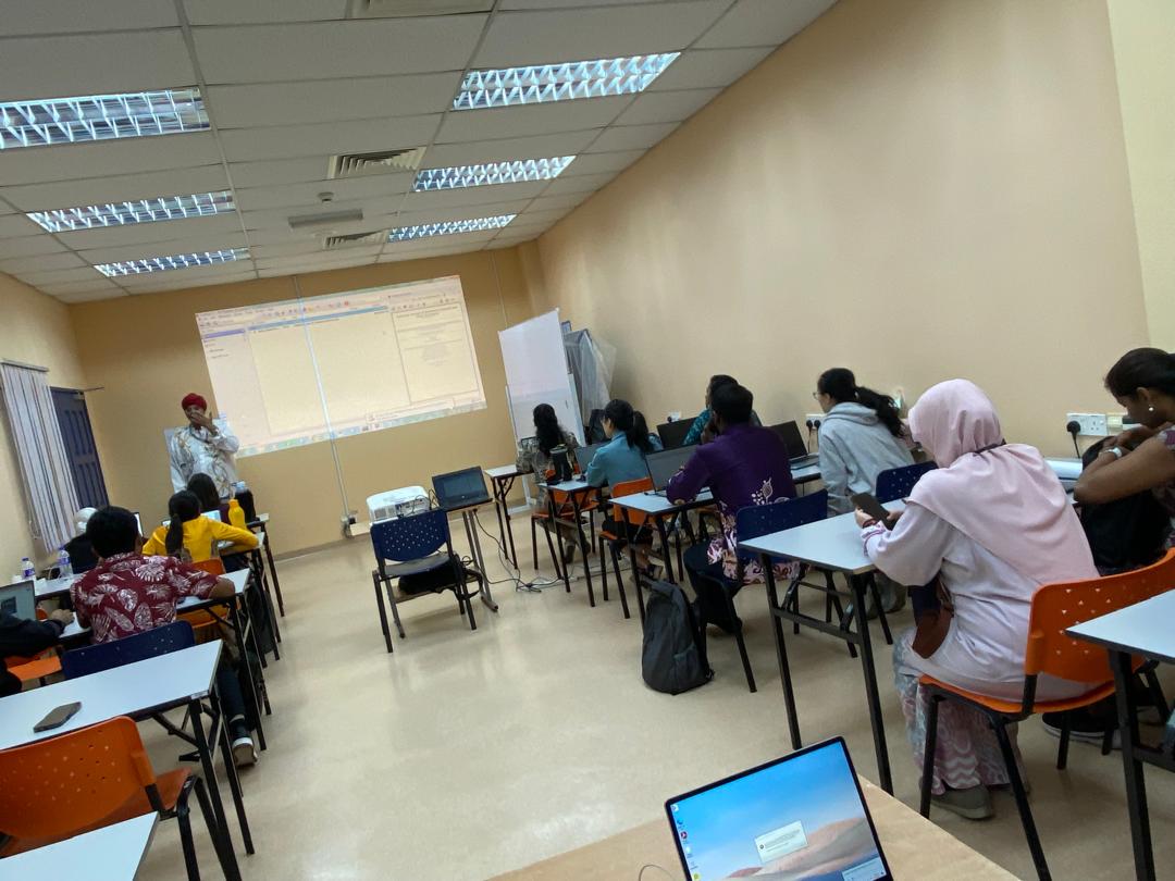 Dr_ASinghR's tweet image. Conducted a "Search and Reference it Like A Pro" workshop at my home base in Ipoh. Well attended and another full house. Hope it was worthwhile guys. Thanks

#clinicalresearch
#clinicalresearchtraining
#medicalresearch 

@DrDzul @ICR_NIH @KKMPutrajaya
