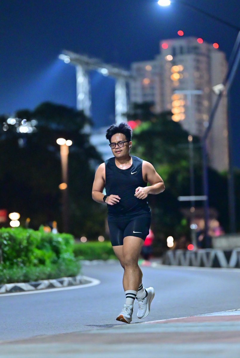aldh1n's tweet photo. Zone 2 run drill tonight #HyroxIncheoNoExcuse https://t.co/m4Z04A4bUx