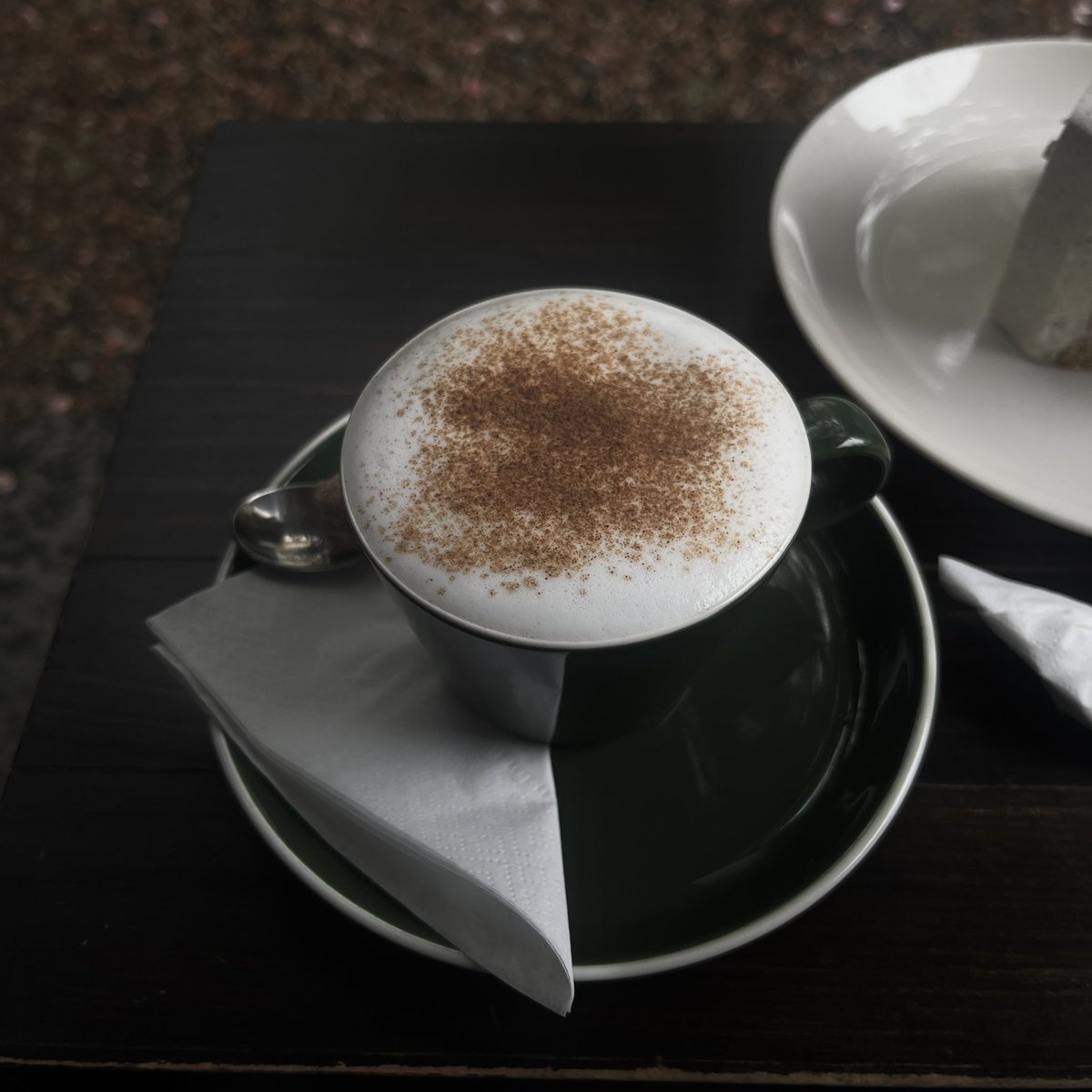 데이지 tweet media