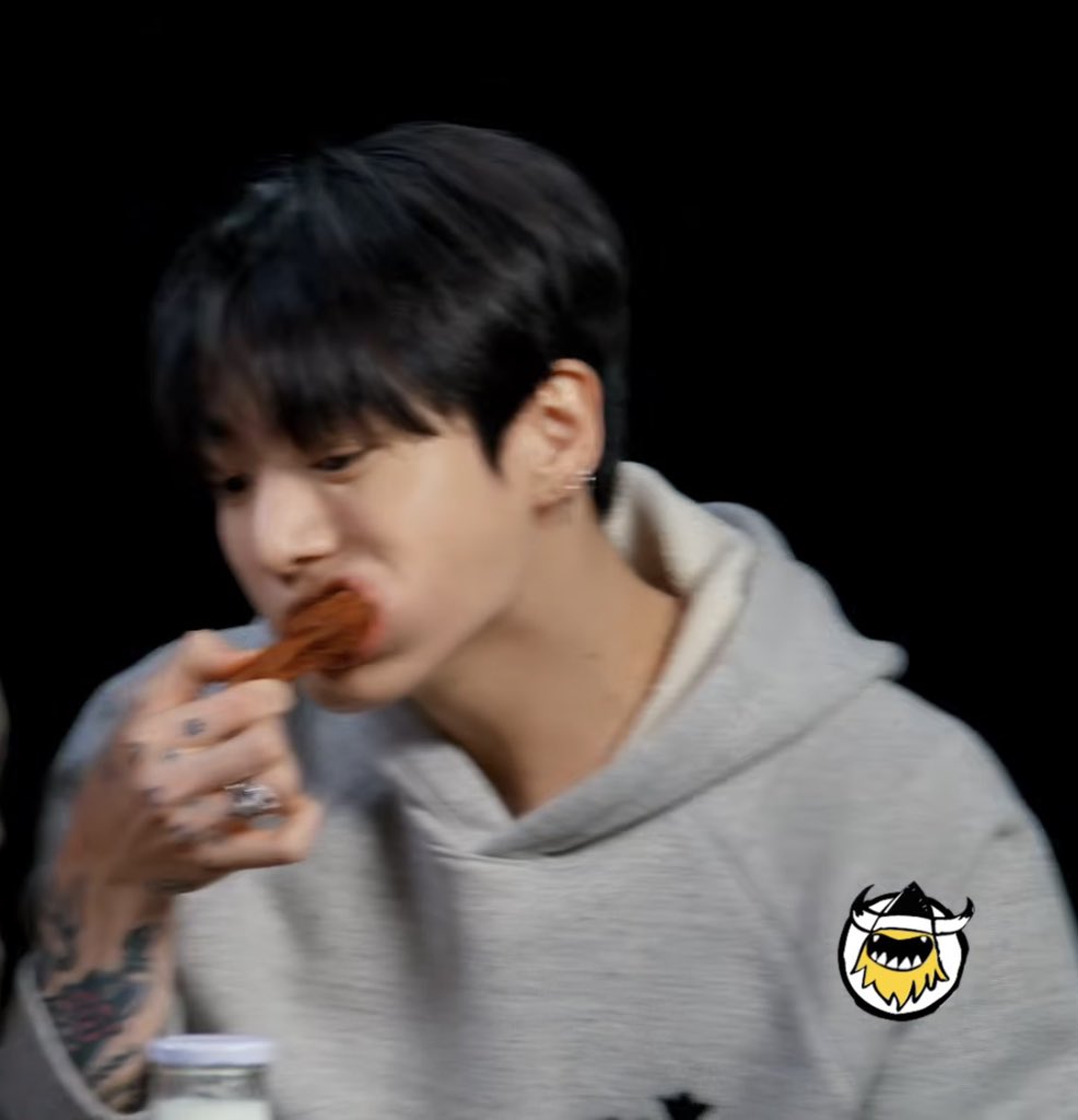 𝟮𝟭 ᴀʀɪʀᴀɴɢ 🏊♀️ tweet media