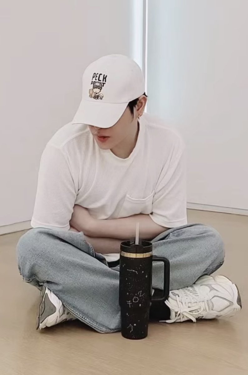 ผักชีไงในใจผลิต tweet media