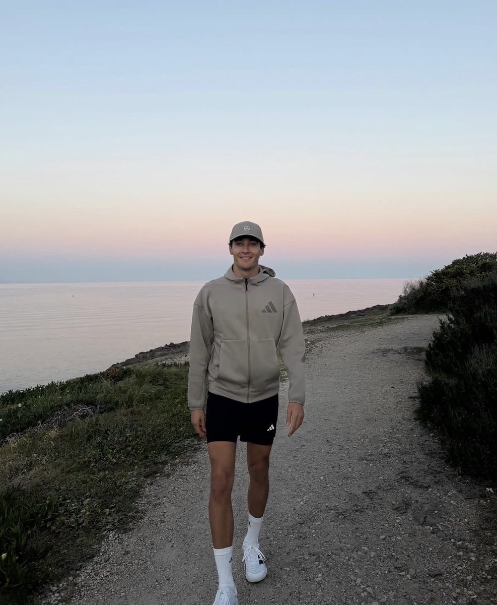 KIMIANT0NELLI's tweet image. #Healing #Positivity #Smiles #Hope #Love #Sunset